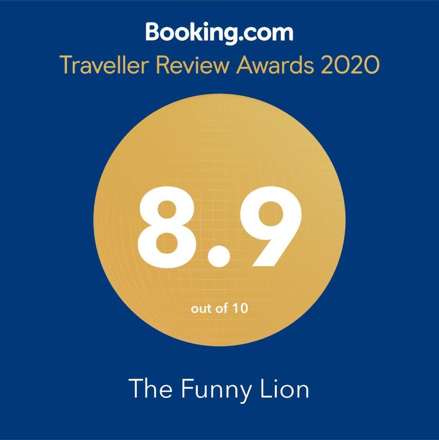 The Funny Lion - Coron Hotel Exterior photo
